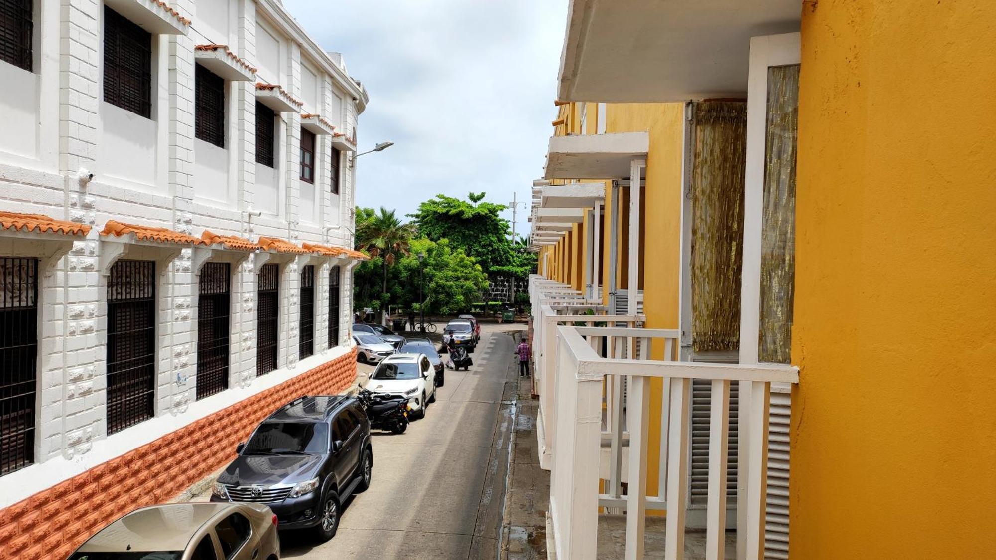Happy Tours Apartments Cartagena Luaran gambar