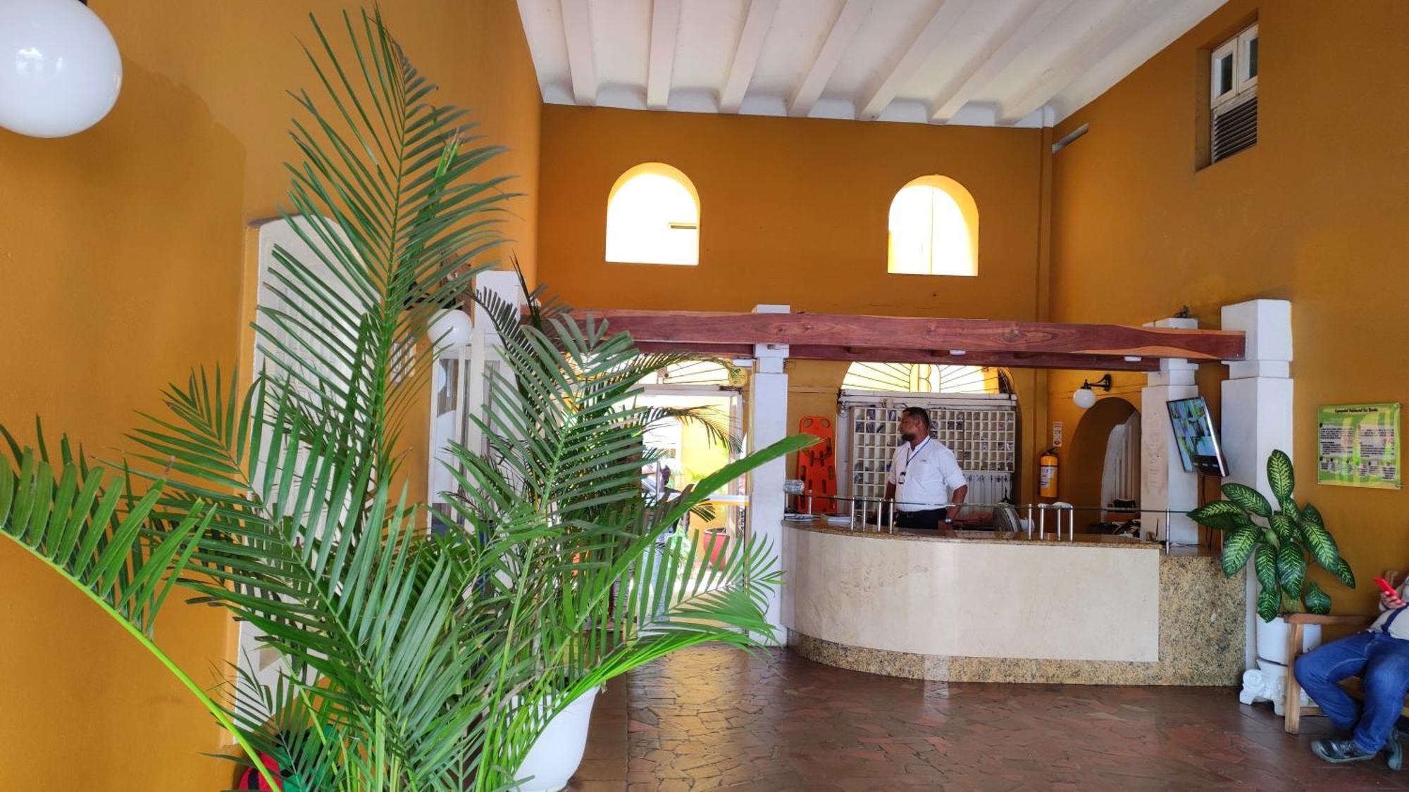 Happy Tours Apartments Cartagena Luaran gambar